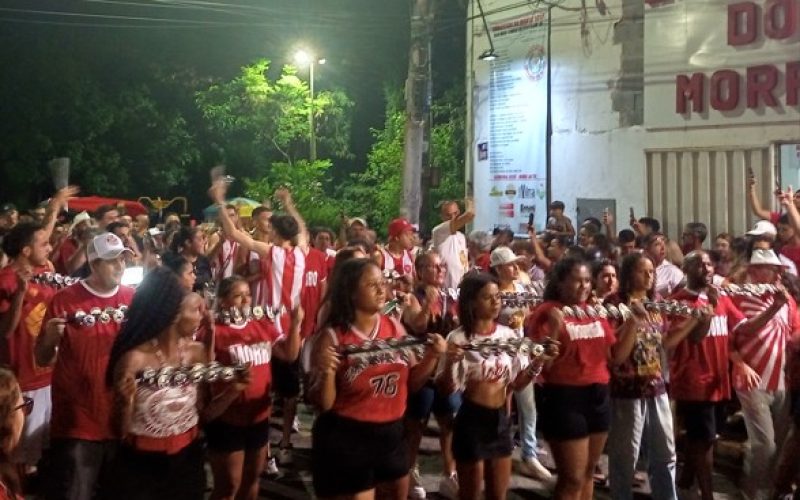 Embaixada do Morro ensaio na rua