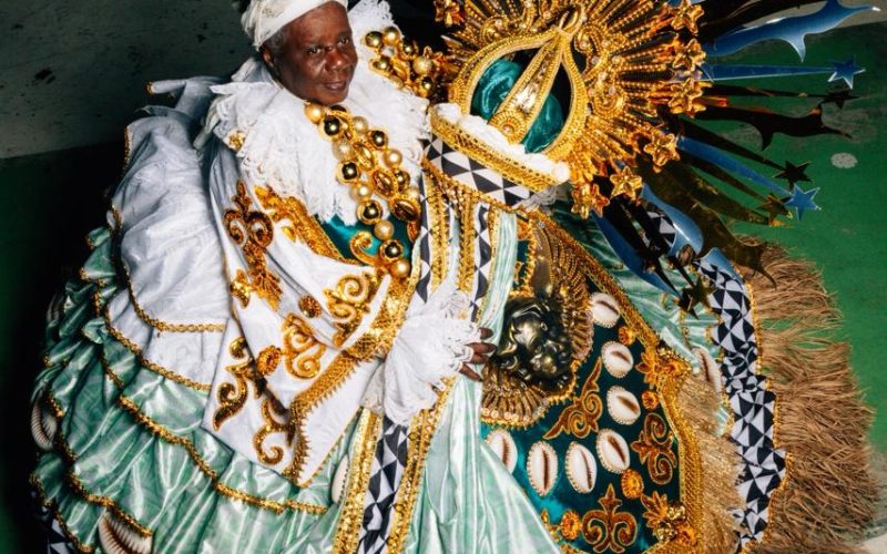 Com Conceição Evaristo vestida de baiana, Império Serrano revela mais duas fantasias no Dia da Consciência Negra