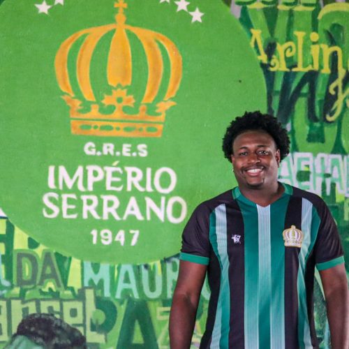 Império Serrano apresenta novo mestre de bateria para o Carnaval 2026